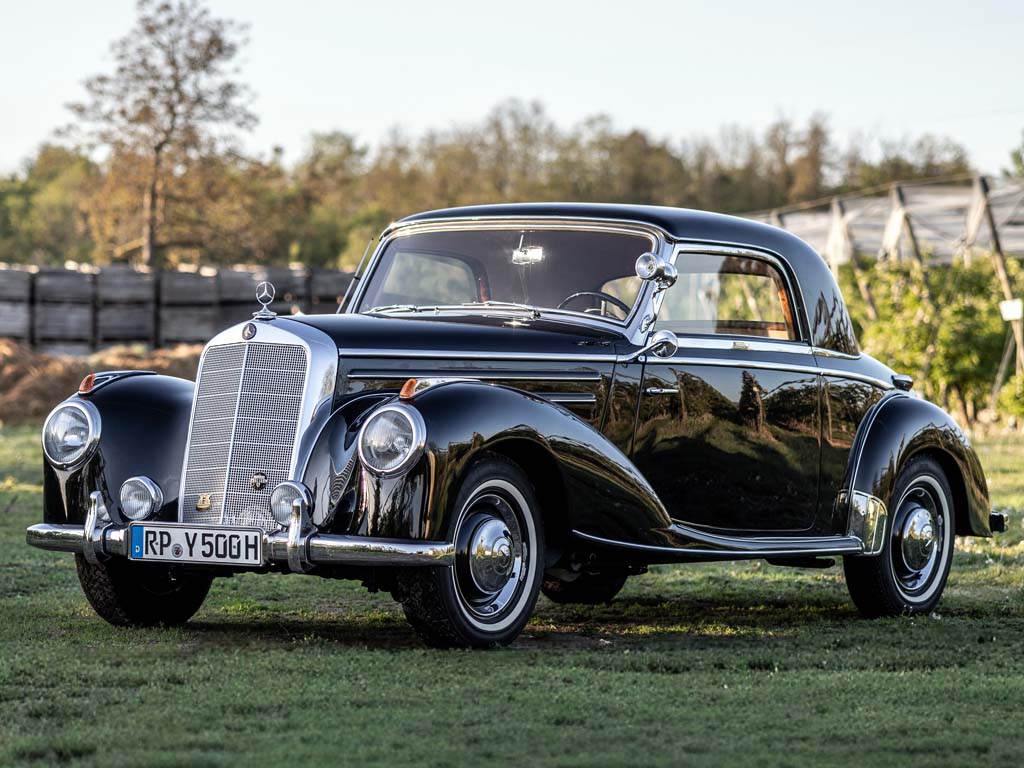 1954 Mercedes-Benz 220 Coupé (W187)