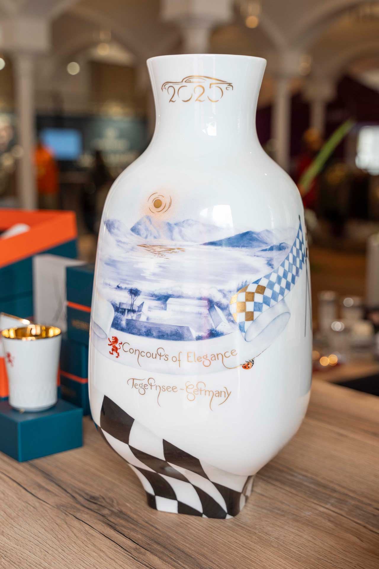 Concours of Elegance Germany Meissen Vase