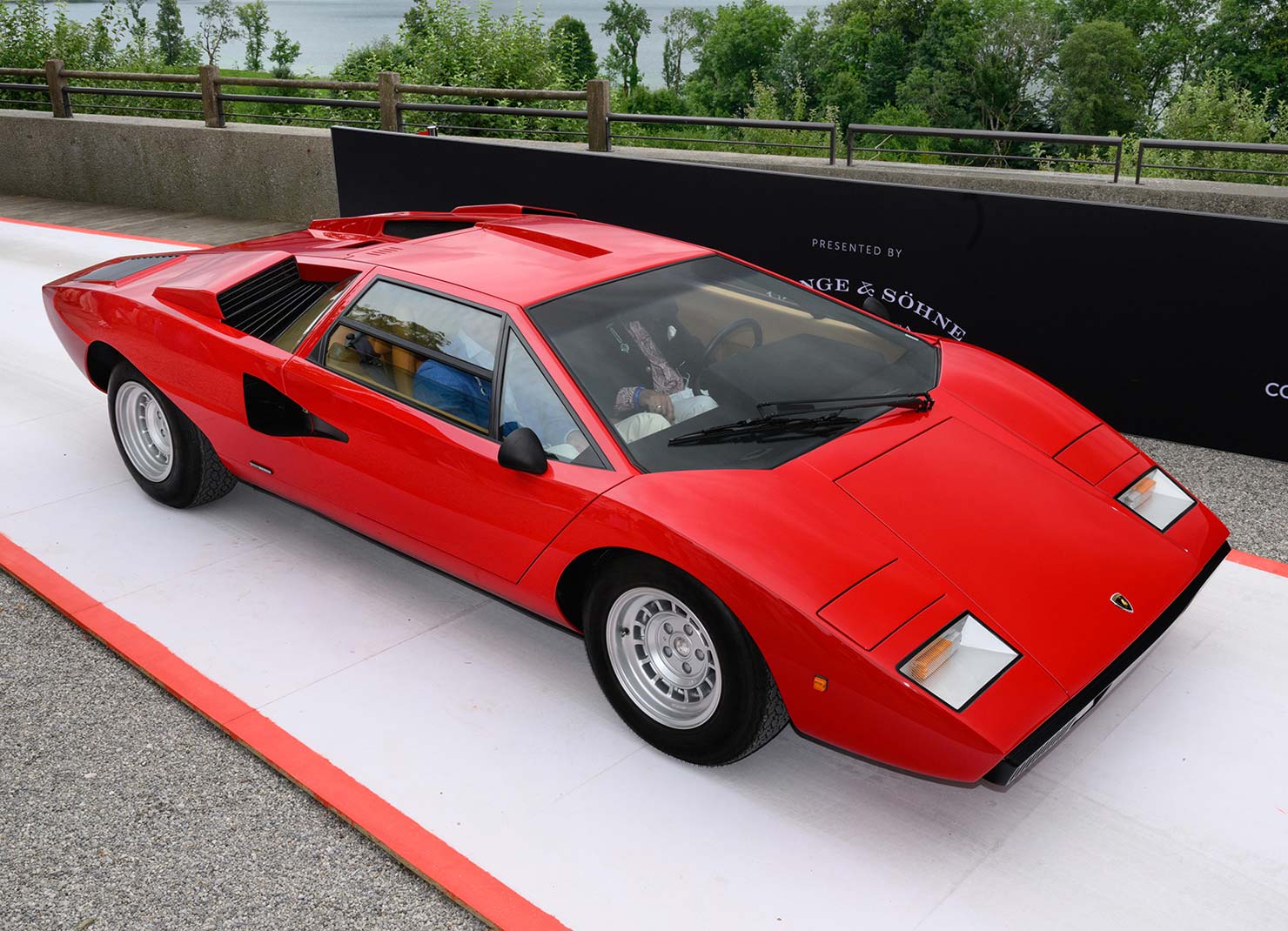 Lamborghini Countach LP 400