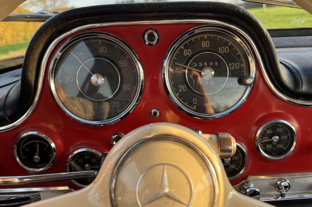 Mercedes Benz Gullwing Dash