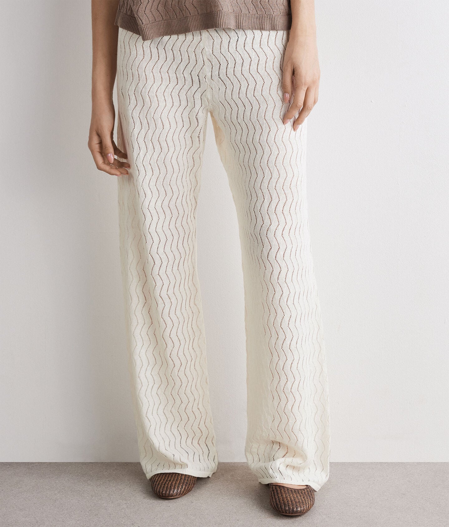 Pants with wave pattern
